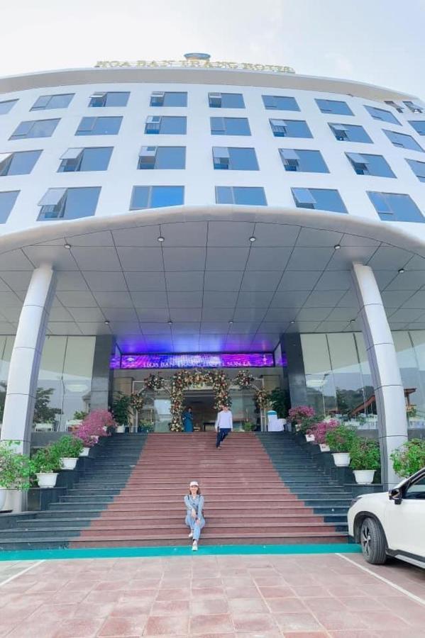 Khach San Hoa Ban Trang Hotel Son La Exterior photo