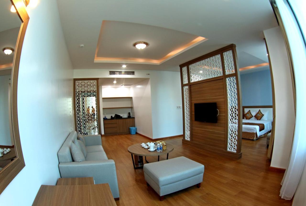 Khach San Hoa Ban Trang Hotel Son La Exterior photo